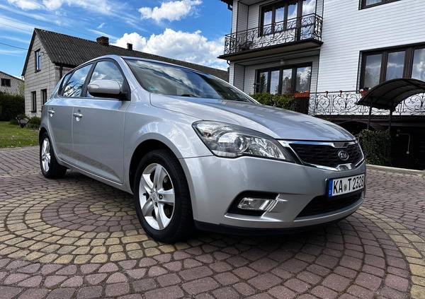 Kia Ceed cena 21500 przebieg: 190000, rok produkcji 2010 z Kowary małe 497